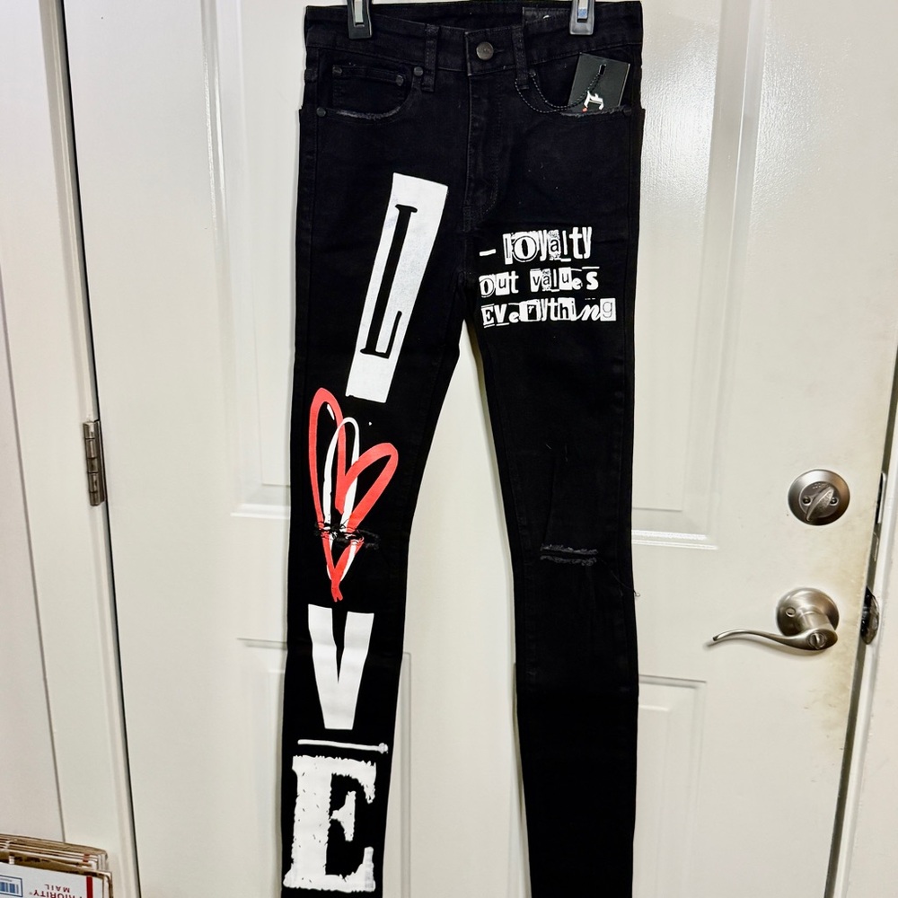 Love Apparel Black Stencil Distressed Jeans SZ 28